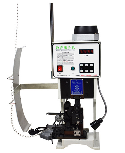 半自動(dòng)端子機(jī)的操作方法